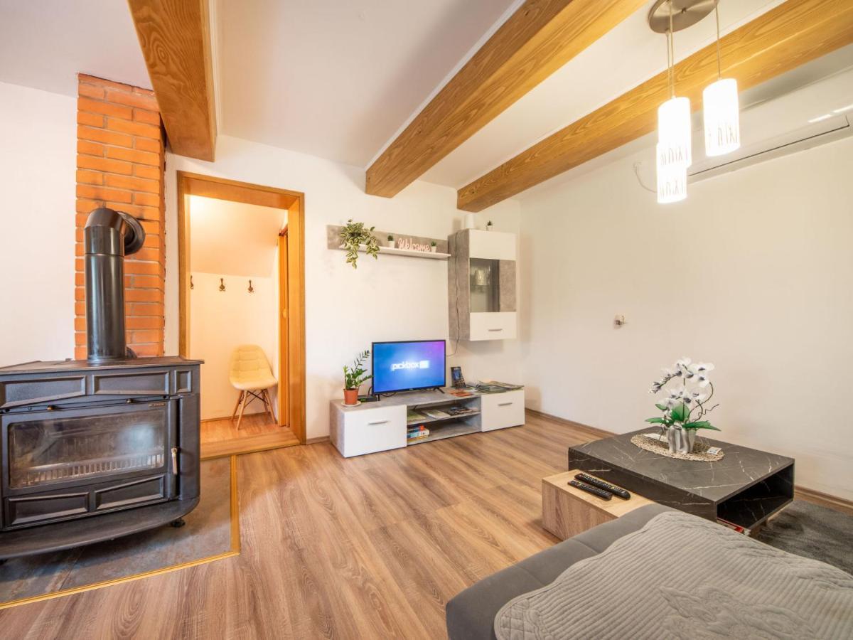 Holiday Home Tina By Interhome Tounj Exteriör bild