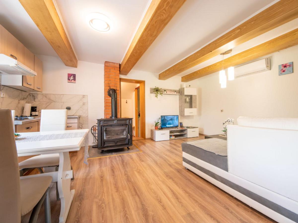 Holiday Home Tina By Interhome Tounj Exteriör bild